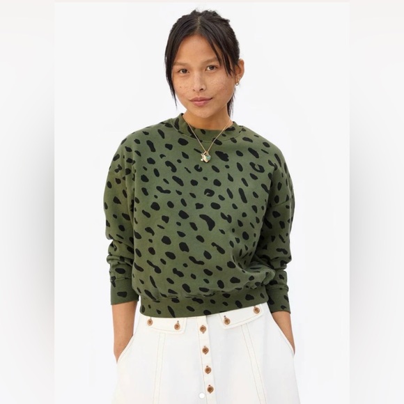 Clare V Tops - Clare V. Le Drop Sweatshirt Army Jag Green Animal Print Crop Sz XL